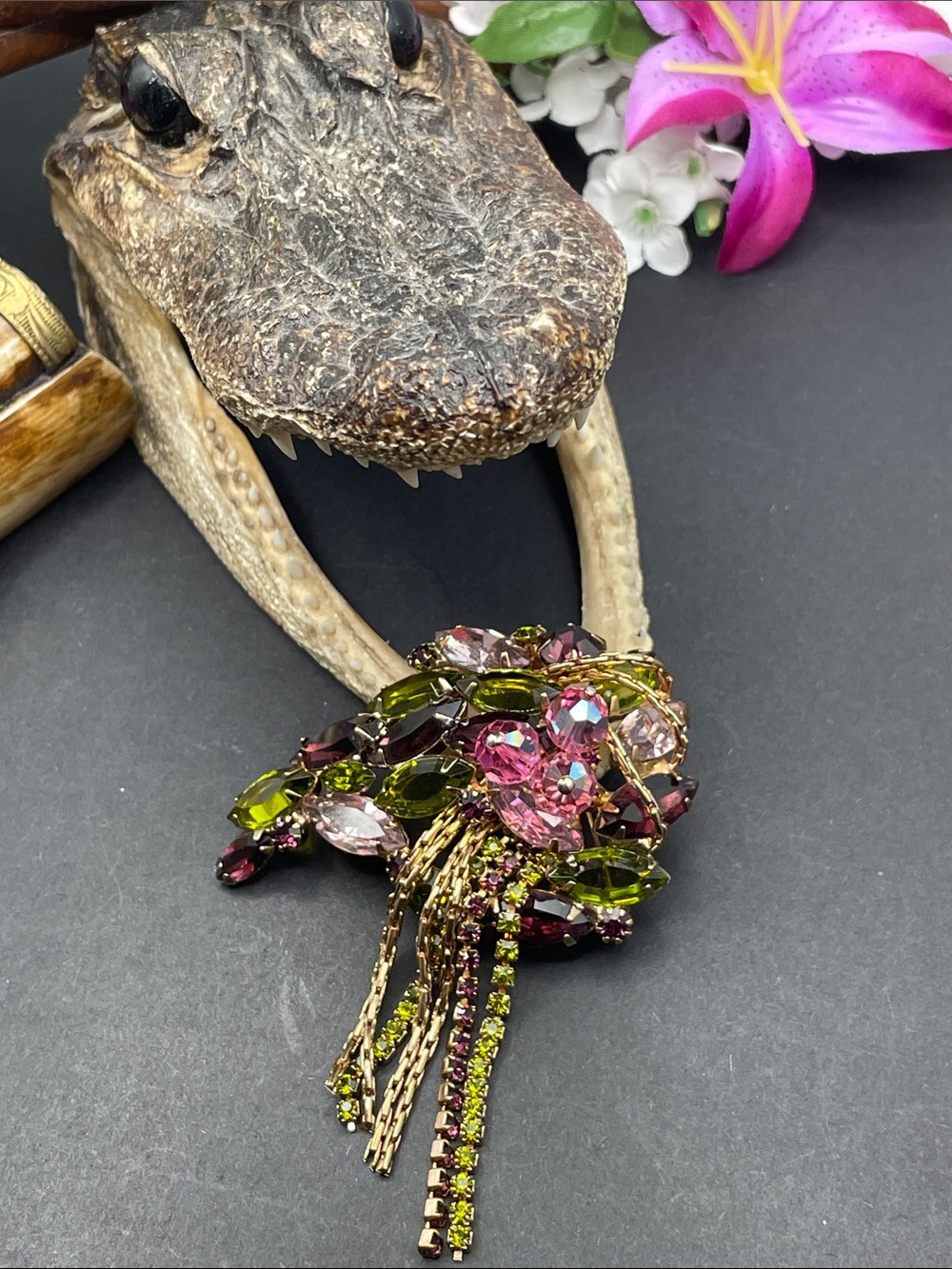 Alice Caviness unsigned statement brooch vintage